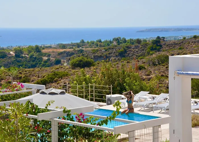 Villa Kokinogremos *