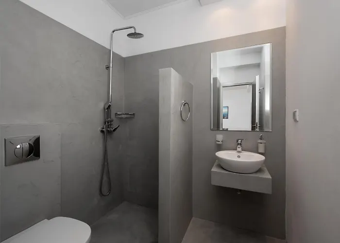 Kokinogremos Βίλα *