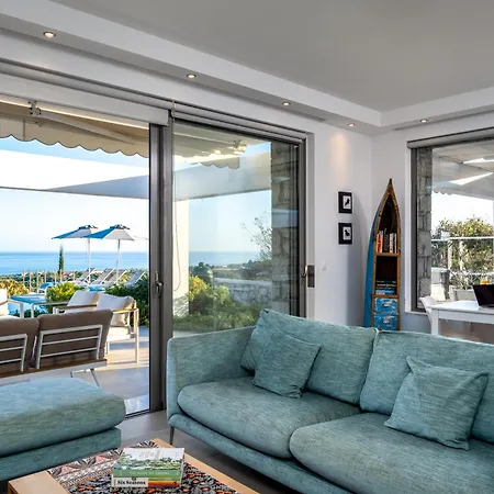 Kokinogremos Βίλα Καλυθιές