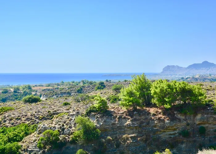 Kokinogremos فيلة *